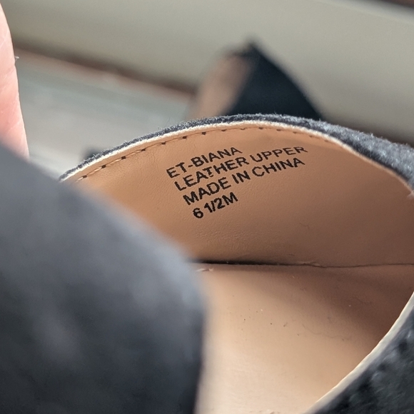 Chic Black Heels with Straps Ellen Tracy Size 6.5M - Picture 10 of 13